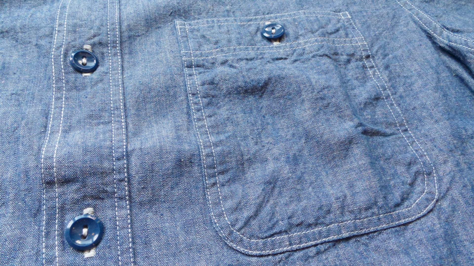 Buzz Rickson Short Sleeve Blue Chambray Shirt - Image 4