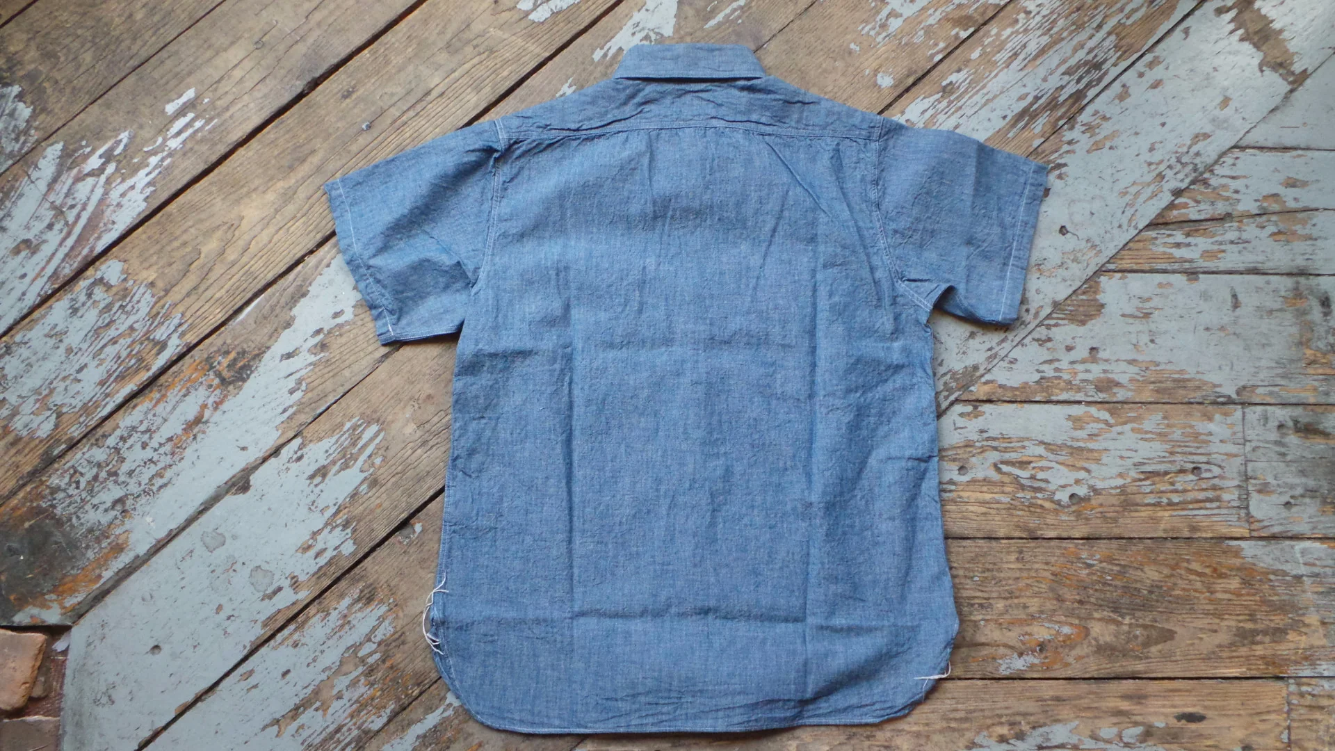 Buzz Rickson Short Sleeve Blue Chambray Shirt - Image 5